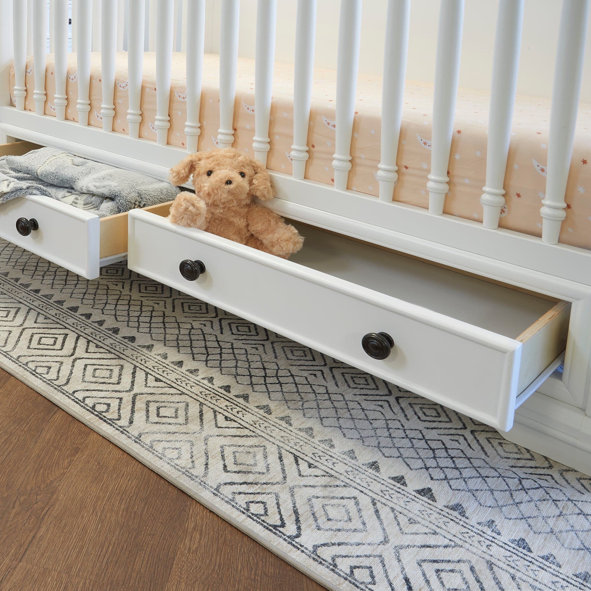 Sorelle Portico Storage Crib