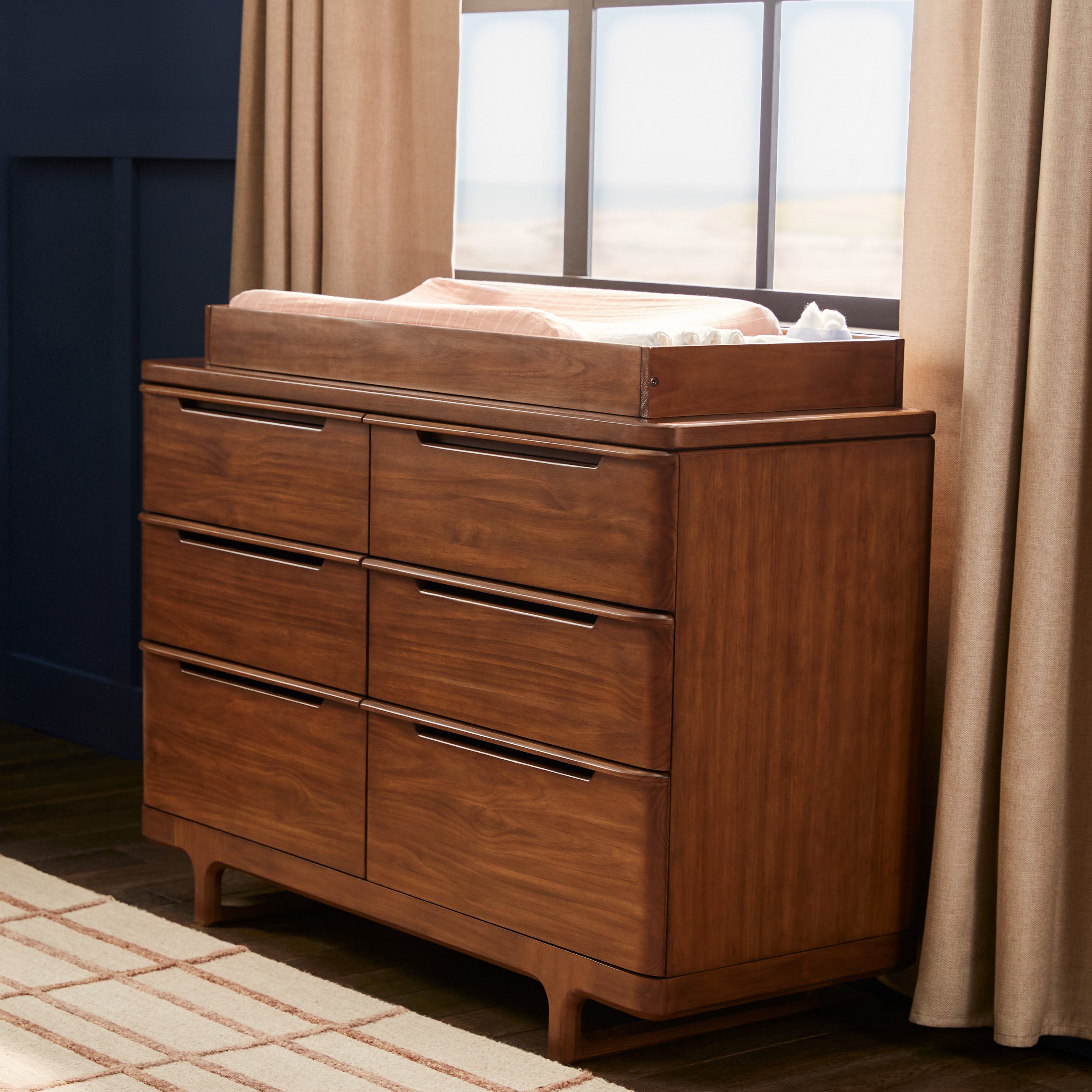 Maxi-Cosi Embraced Forms 6-Drawer Dresser