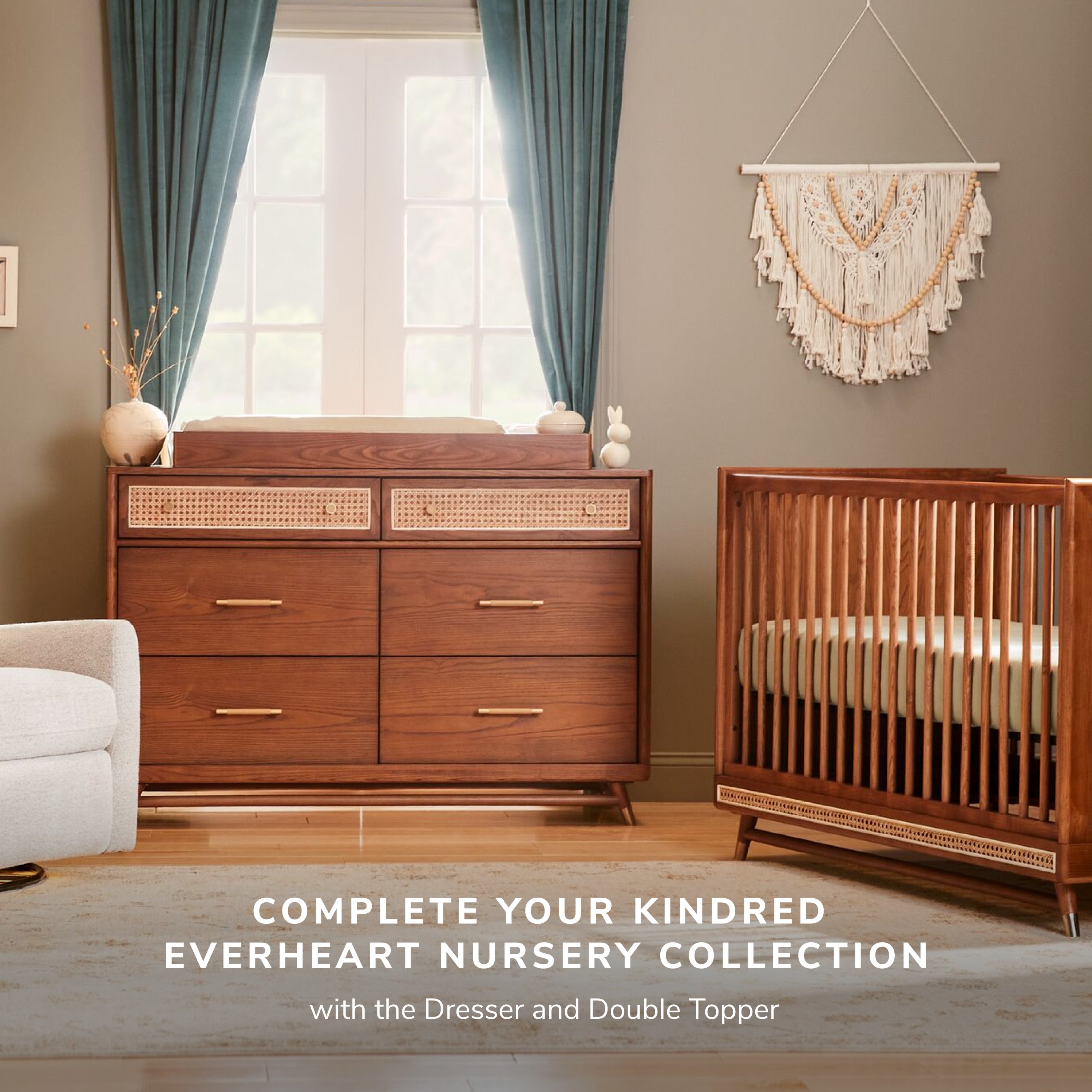 Maxi-Cosi Nursery Everheart 4-in-1 Convertible Crib with Toddler Bed/Daybed Conversion Kit | PRESALE