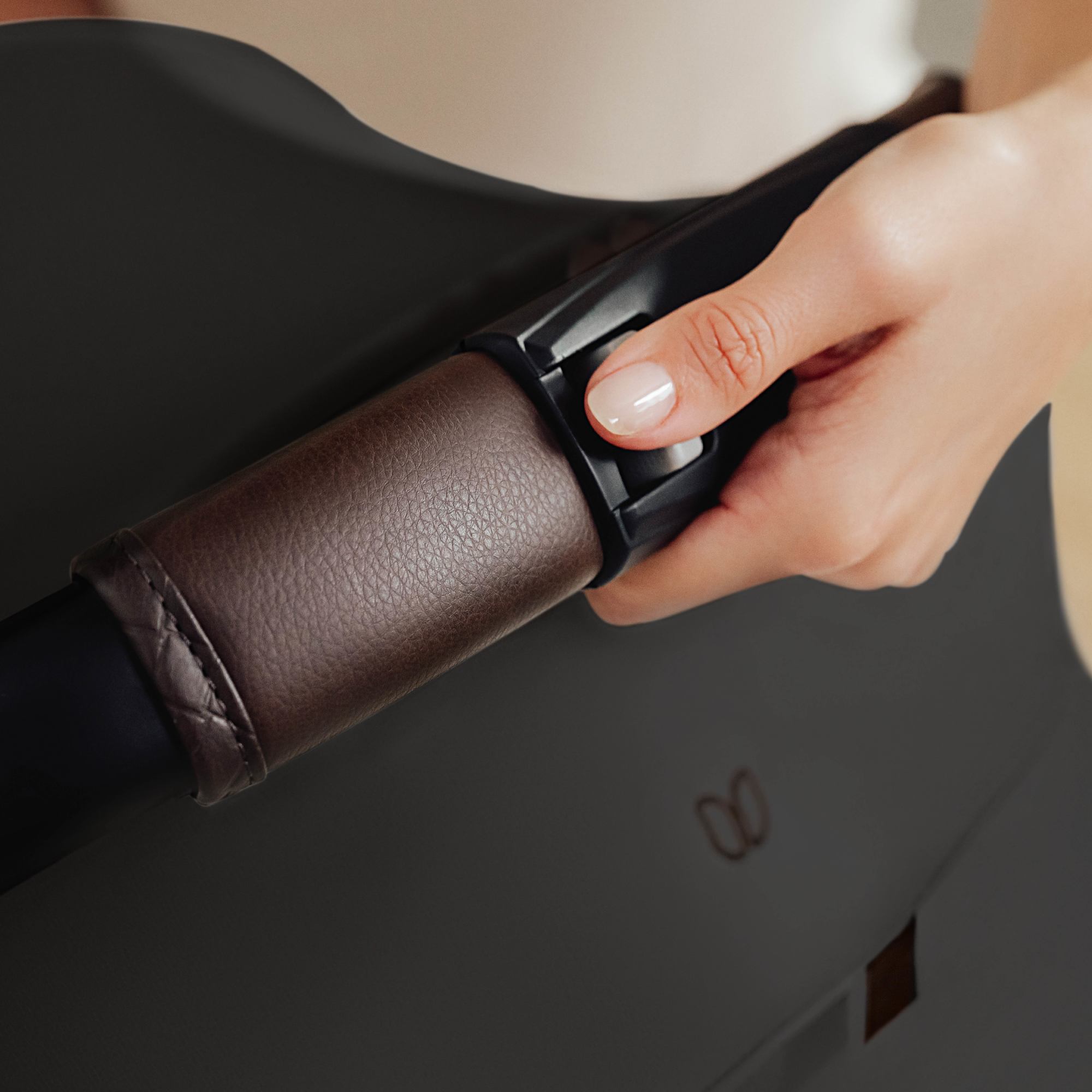 Romer Juni Infant Car Seat with Versa Base