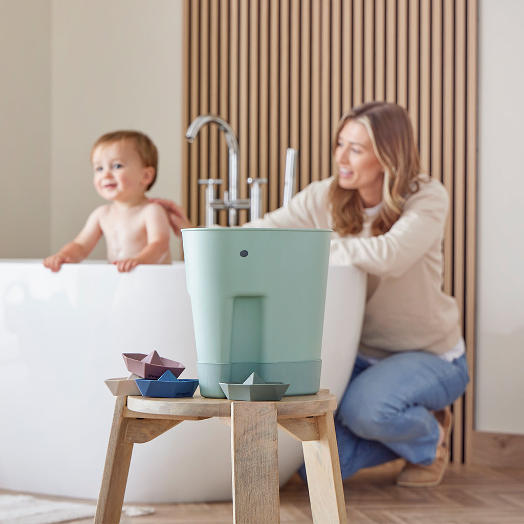 Shnuggle Newborn Bundle: Baby Bath & Accessories Bundle - 5-Piece Set