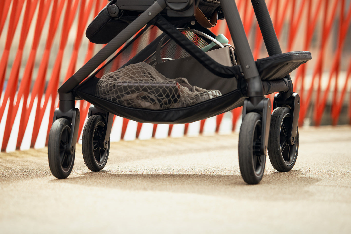 Nuna SWIV Stroller