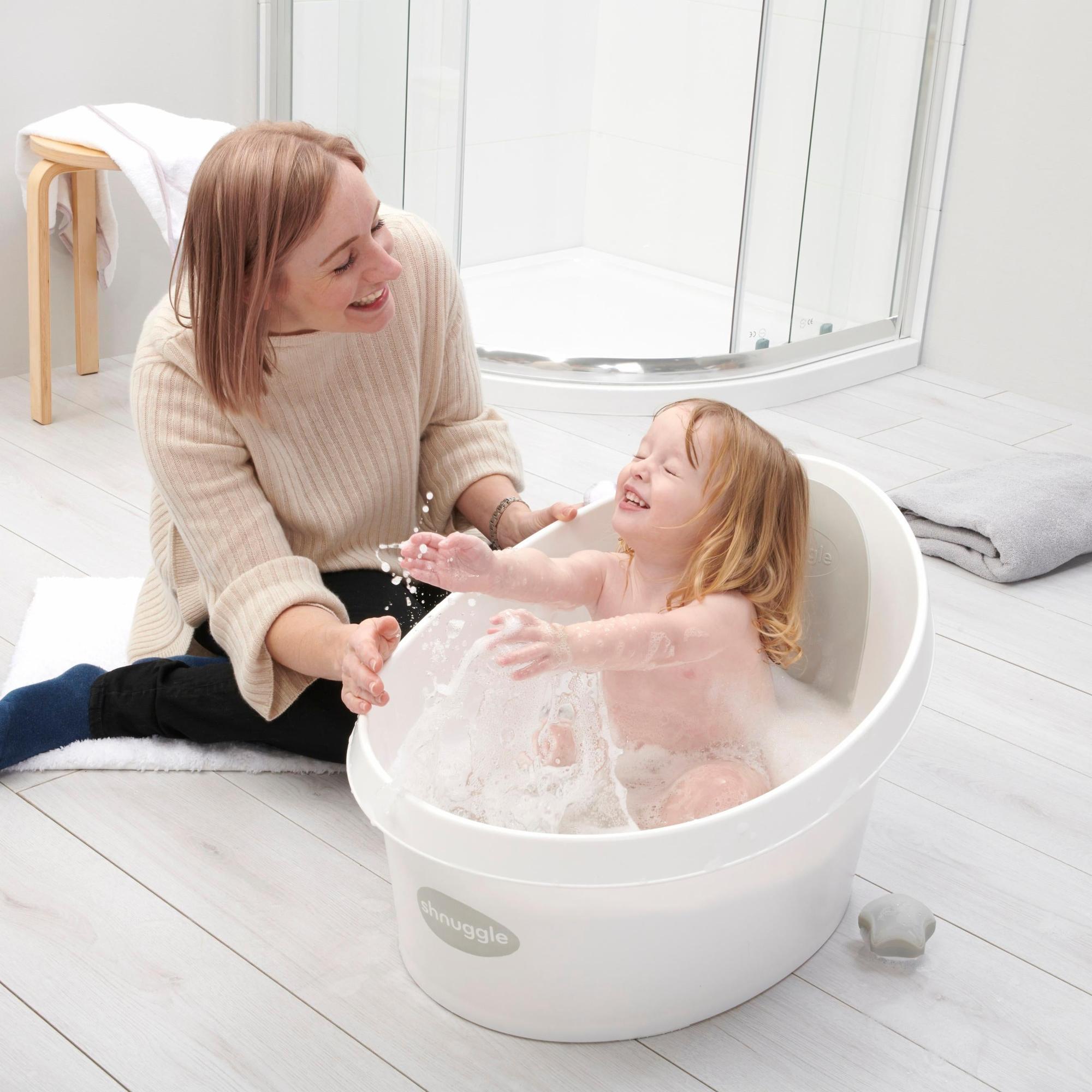 Shnuggle Splash & Play Bundle: Toddler Bath Tub & Accessories Bundle 5-Piece