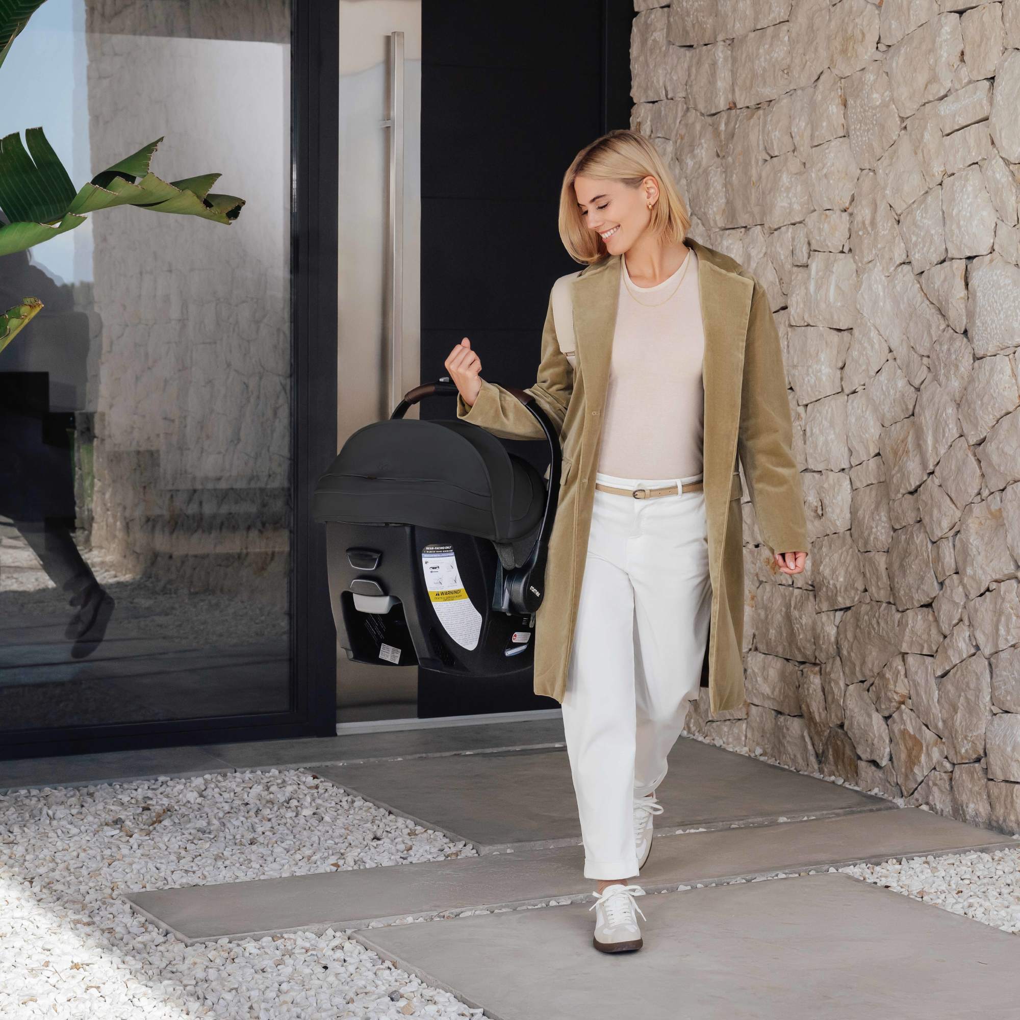 Romer Juni Infant Car Seat + Tura Stroller Travel System