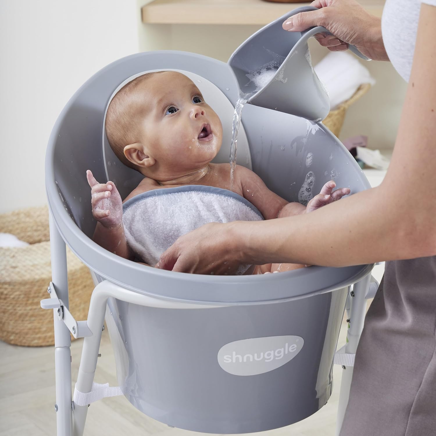 Shnuggle Baby Bath Tub, Suitable from Birth