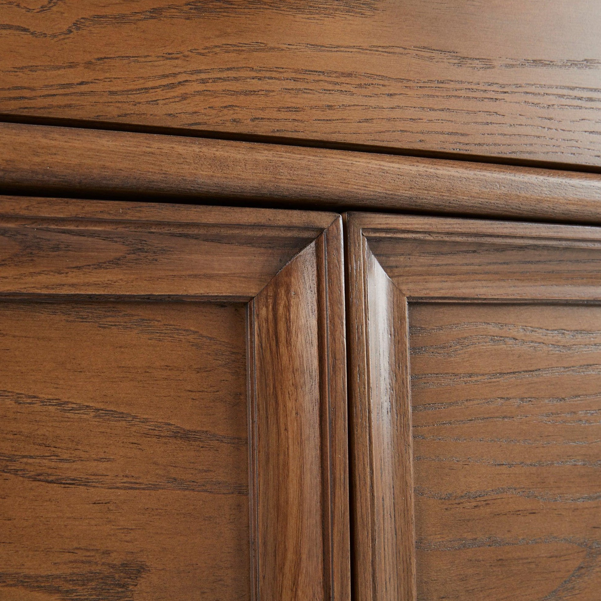 Maxi-Cosi Quiet Luxury 7-Drawer Dresser