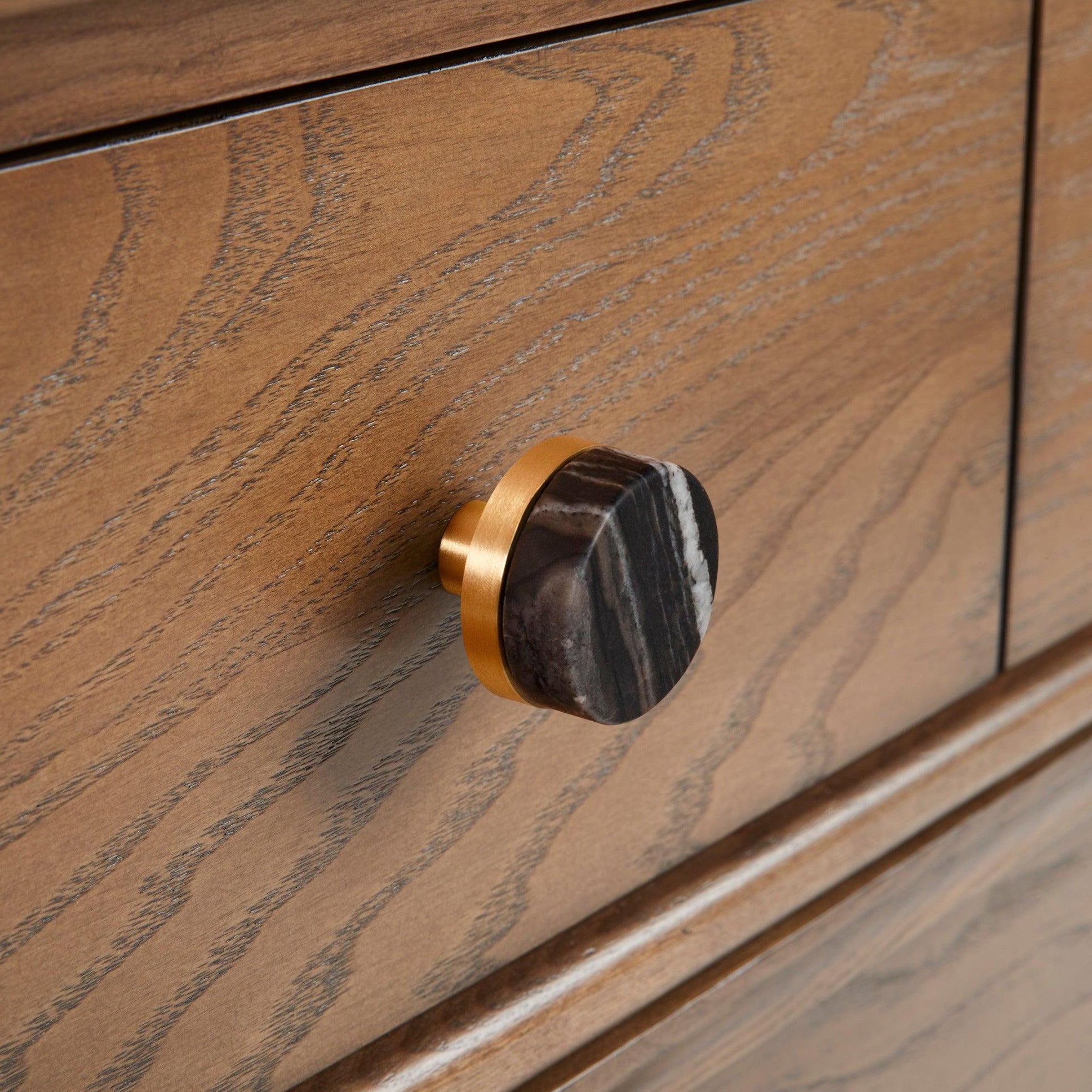 Maxi-Cosi Quiet Luxury 7-Drawer Dresser