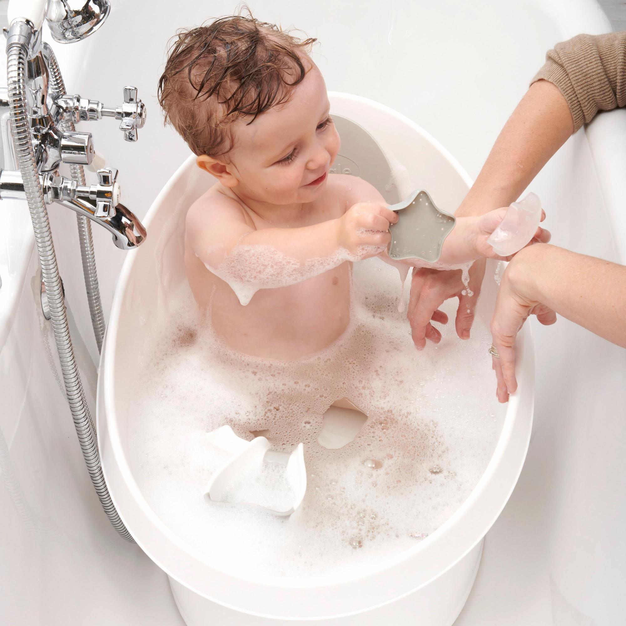 Shnuggle Splash & Play Bundle: Toddler Bath Tub & Accessories Bundle 5-Piece