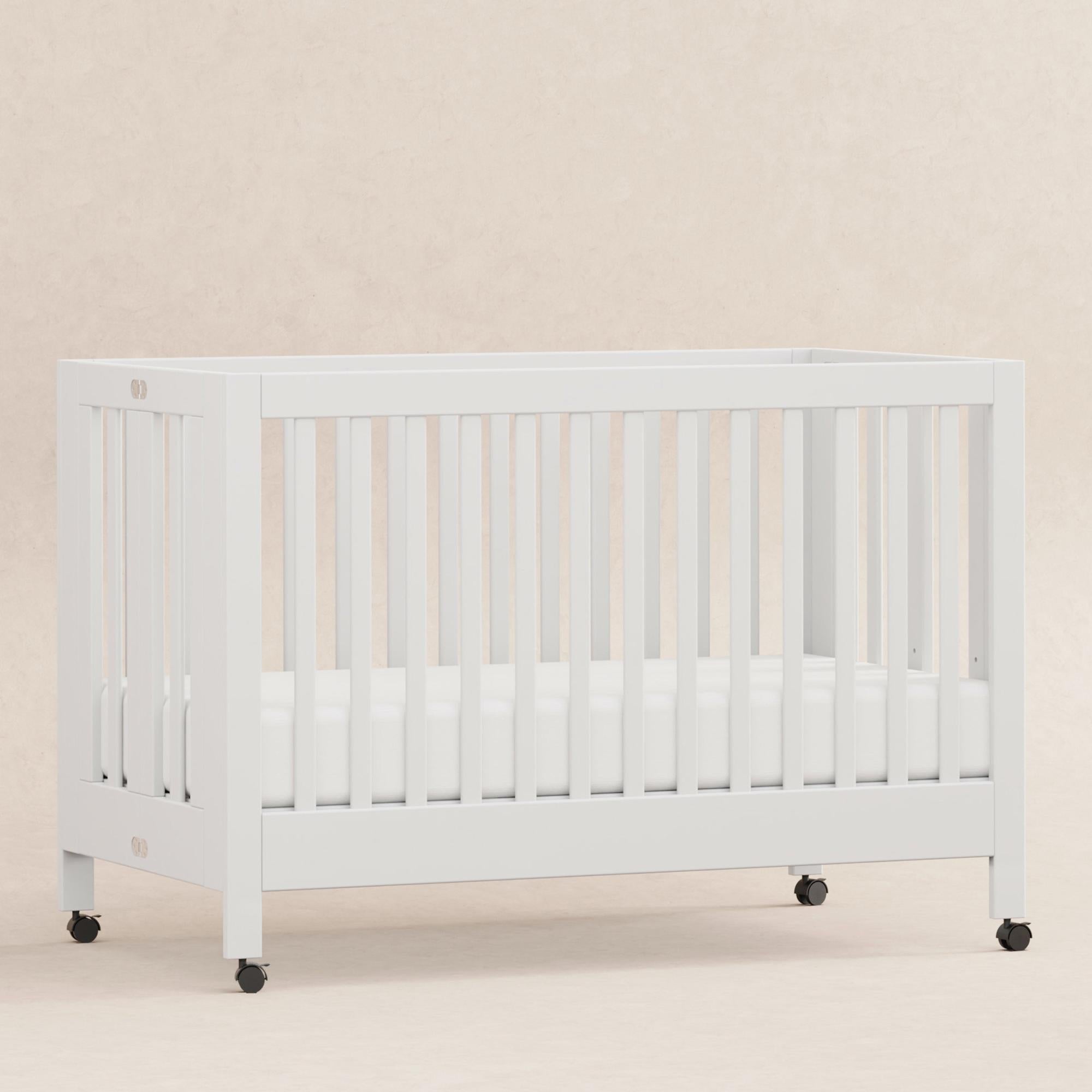 Babyletto Maki Portable Folding Crib with Toddler Bed Conversion Kit