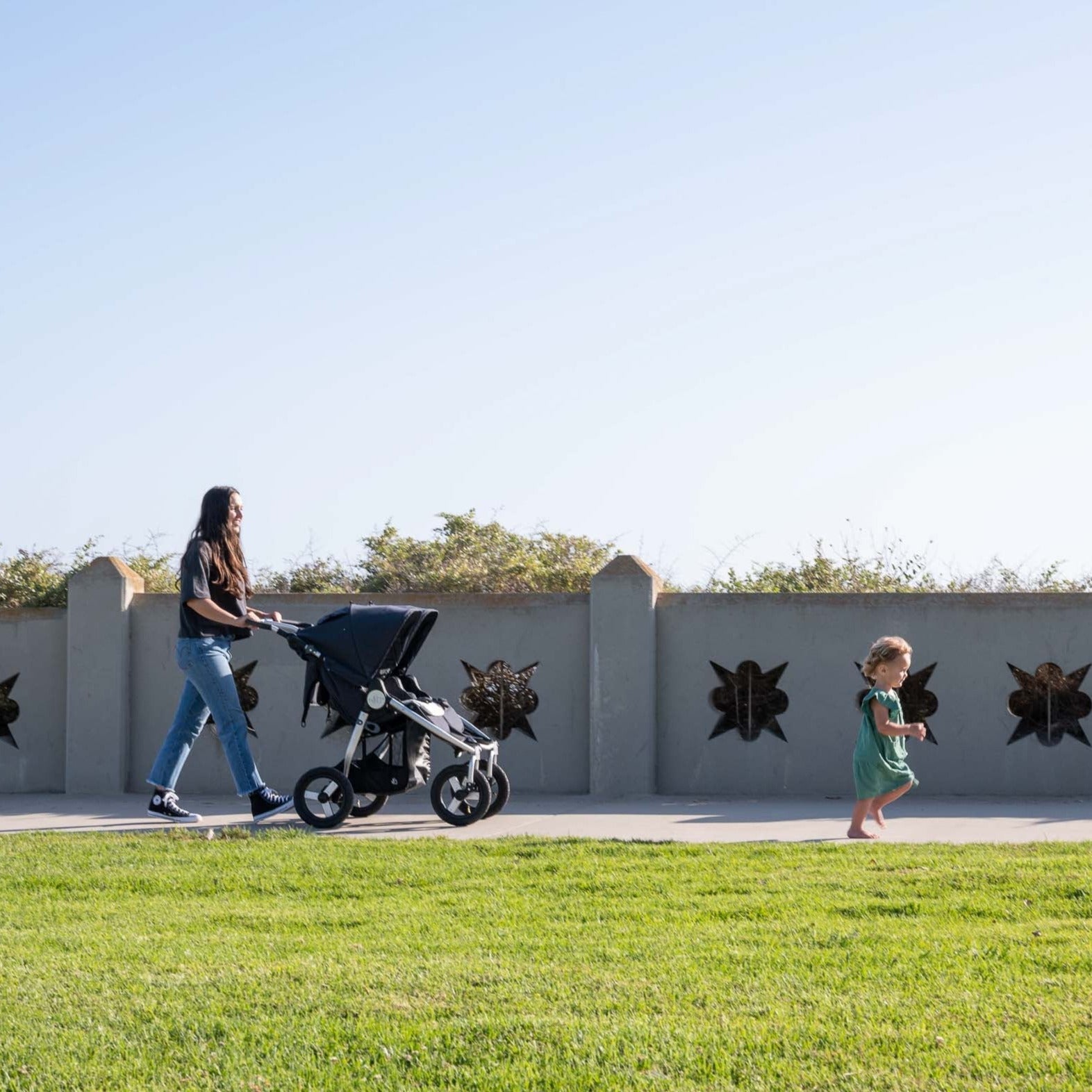 Bumbleride stroller outlet board